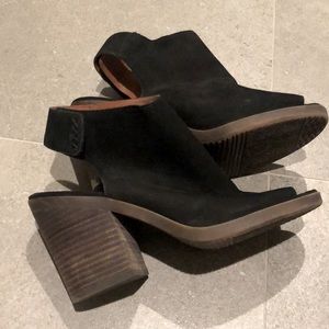 LUCKY Brand Suede Peep Toe Shoeties
